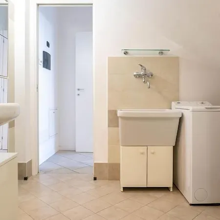 L&d With Pool Apartman Picedo